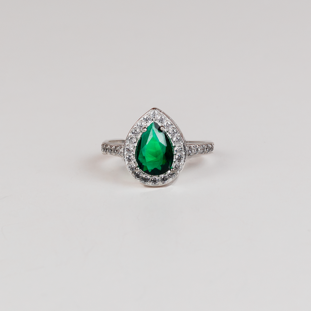 Anillo Hurrem verde en Plata.925 ✨