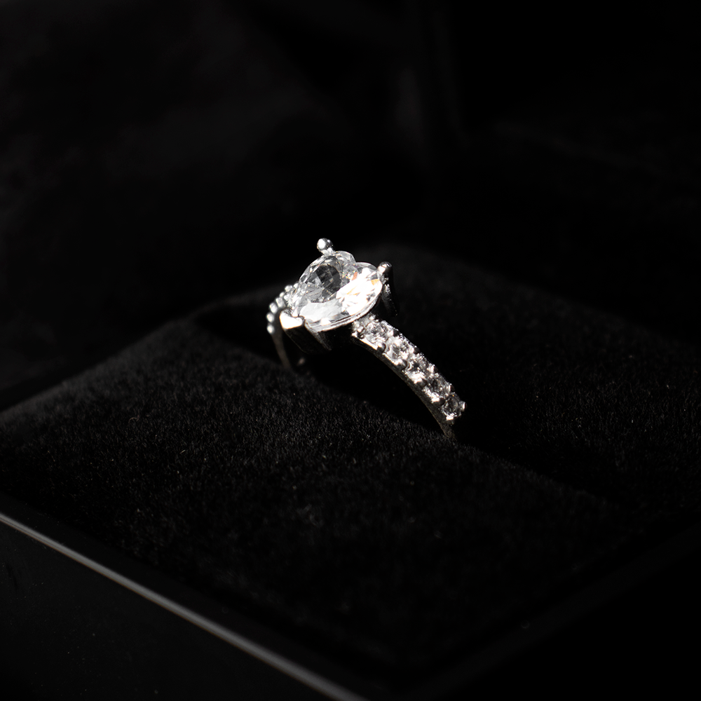 💖 Anillo Bombón – Un Símbolo de Amor Eterno 💖