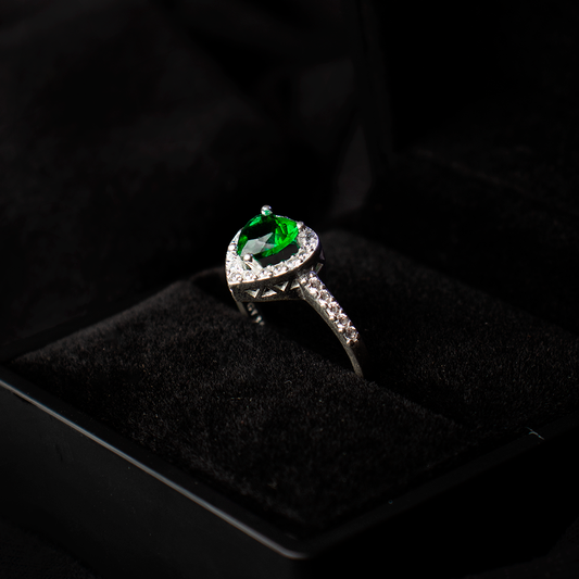 Anillo Aurea verde en Plata.925