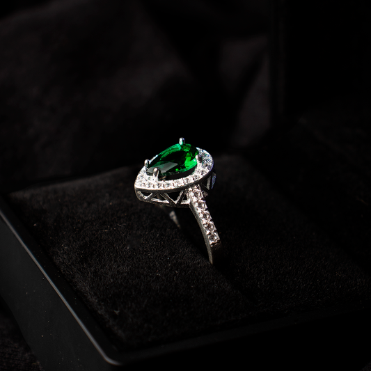 Anillo Hurrem verde en Plata.925 ✨