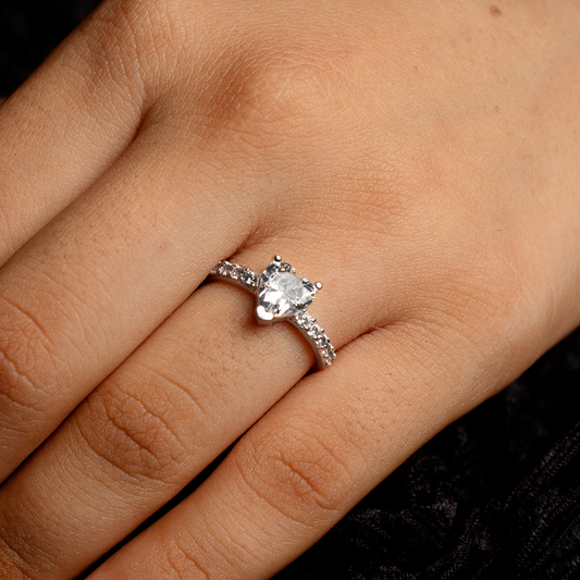💖 Anillo Bombón – Un Símbolo de Amor Eterno 💖